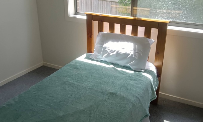 Tarneit House | Comfortable Rooms Available in Tarneit