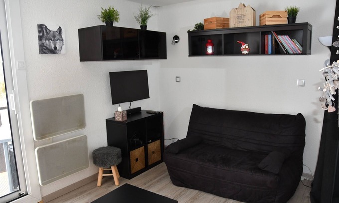 Pra Loup Apartment | Comfortable Studio Praloup 1600 at the foot of the slopes