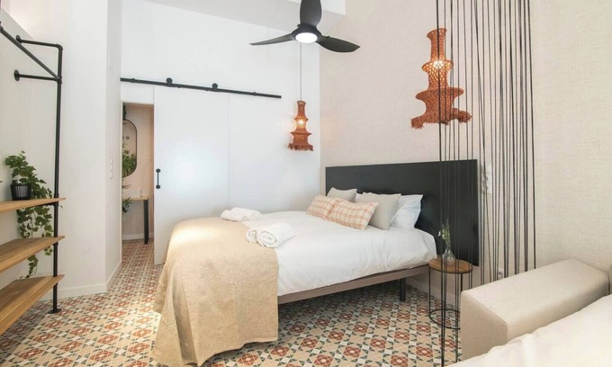 L'Olivereta Apartment | Comfortable Studio in Valencia Left