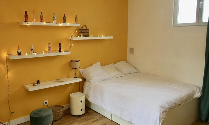 Saint-Fargeau Apartment | Comfortable studio in Ménilmontant