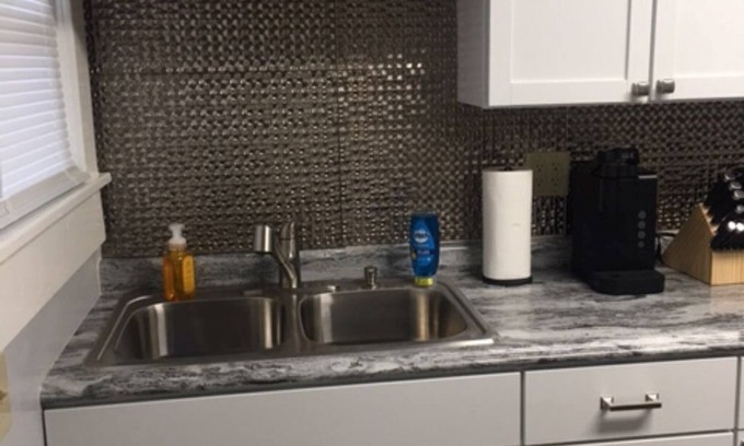 Springfield Apartment | Comfortable two bedroom unit, perfect for traveling professionals.