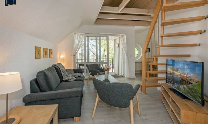 Koserow Apartment | Comfortable vacation apartment with covered balcony and sea view in Koserow