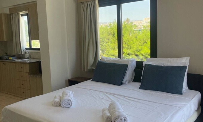 Paphos Apartment | Comfortably host 26 guests in 11 rooms