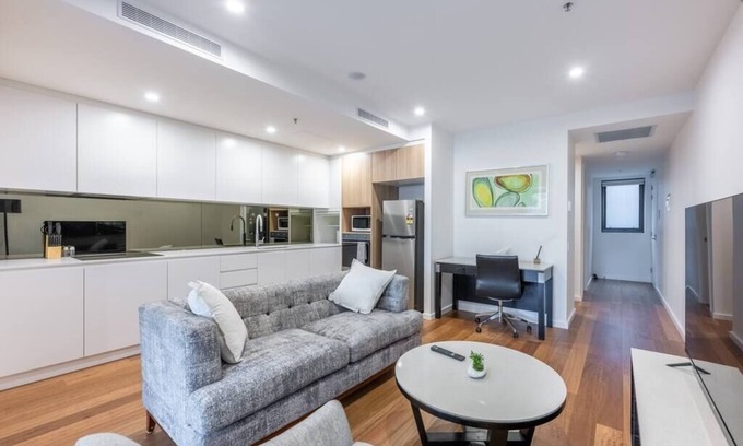 Reid Apartment | Comfy 2-bedroom apartment next Canberra Centre