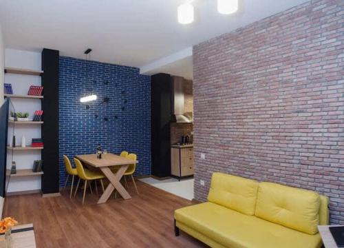 Chugureti Apartment | Comfy 3 Apartment house for 9 people