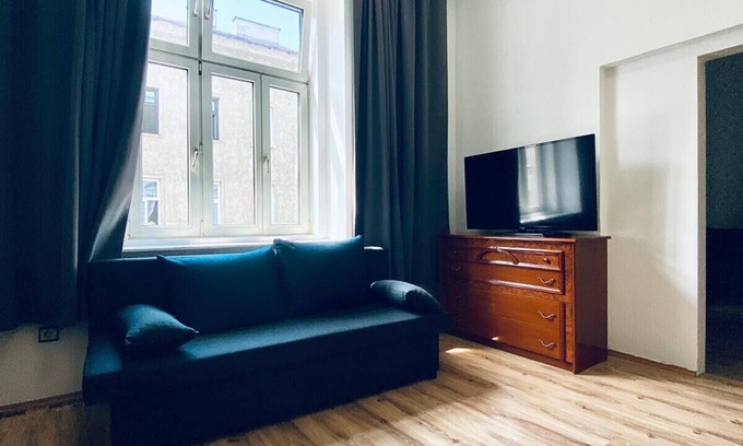 Leopoldstadt Apartment | Comfy 3BR Apt In Prime Location