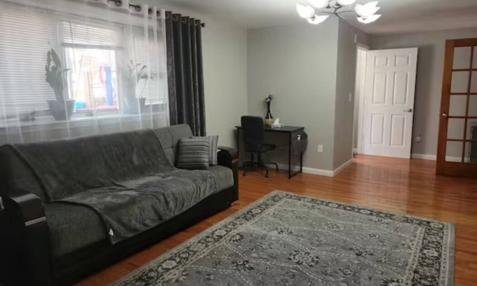Brooklyn House | Comfy Guest Suite with a free parking spot in the heart of SheepsheadBay