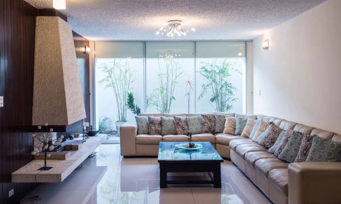 Miraflores House | Comfy house in Miraflores for Families or Groups