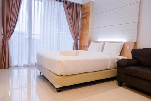 Hegarmanah Apartment | Comfy Studio At Dago Suites Apartment By Travelio