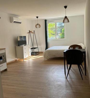 Crest Apartment | Comme à la Maison