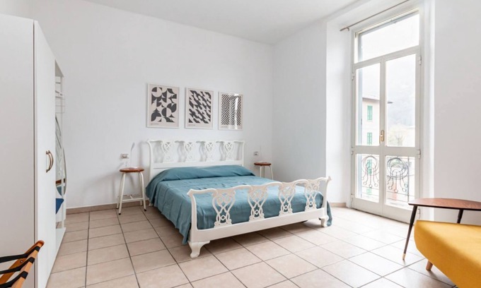 Como Apartment | Como Borghi Modern Apartment with Balcony