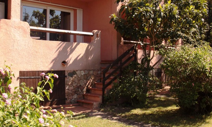 Pinarellu Apartment | Compl. Res. Pinarello Marina - Two rooms/4 persons - Deux pièces/4 personnes