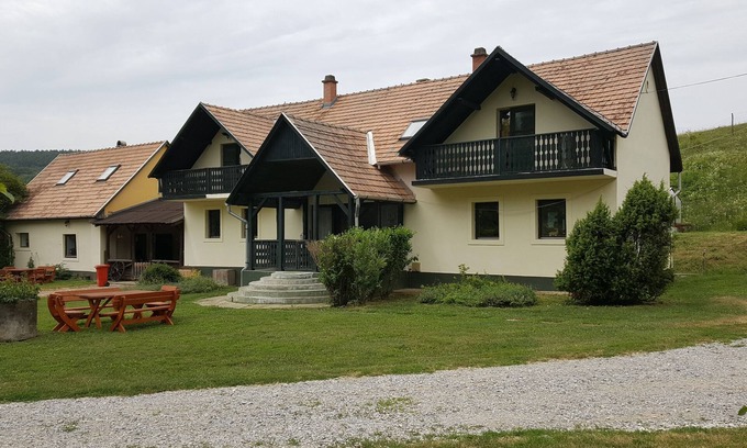 Bekolce House | Complete vacation home in the middle of nature