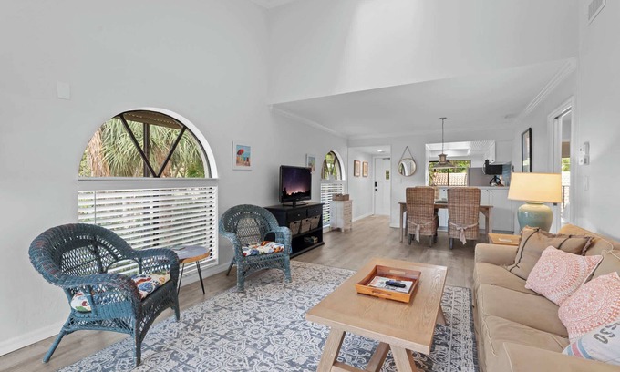 Central Naples Condo | Completely Refurbished Centrally Located In Naples!