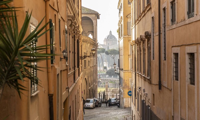 Campitelli Apartment | Completely renovated two-level apartment next Colosseum