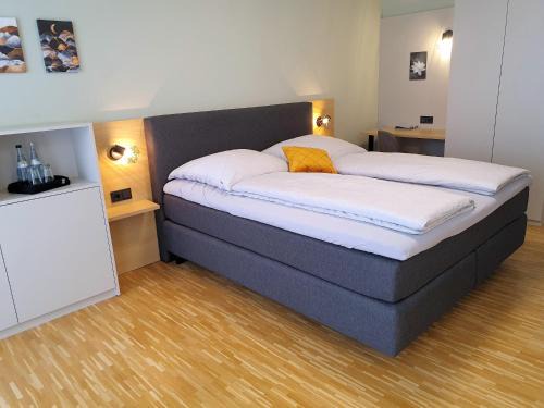 Kirchheim unter Teck Hotel | Con4rent