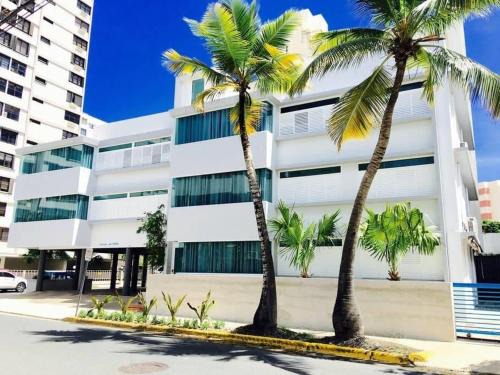 Condado Apartment | Condado Beach Stay 4BR AC WiFi Great Location