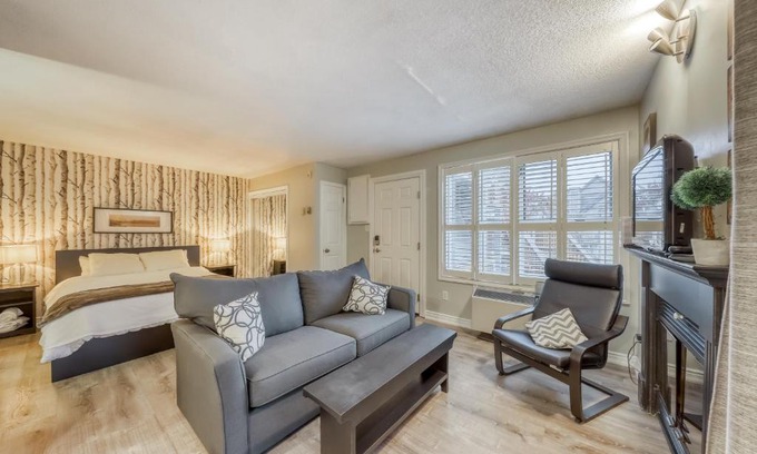 Craigleith Hotel | Condo 807 at North Creek Resort