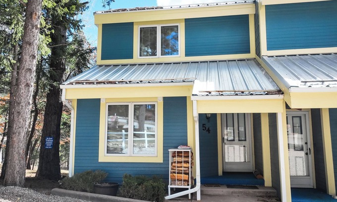 Cloudcroft House | Condo on the Golf Course!