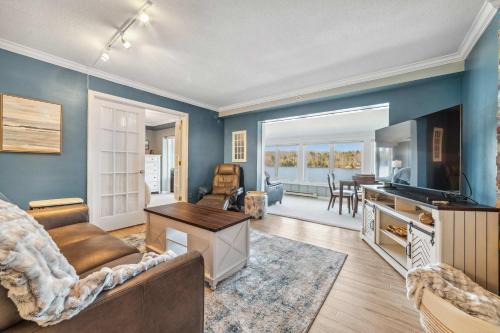 Clam River House | Condo with Panoramic views on Clam Lake