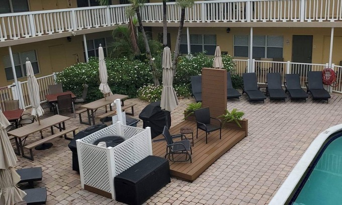 Harbor Village Condo | Condo with pool, walking distance to beach, groceries and several restaurants