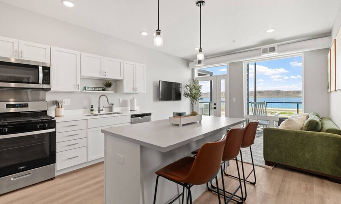 Lake City Condo | Condo with stunning views of Lake Pepin Unit 104