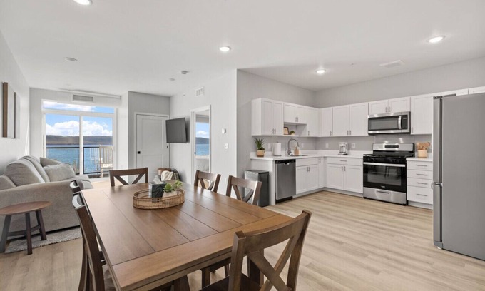 Lake City Condo | Condo with stunning views of Lake Pepin - Unit 204