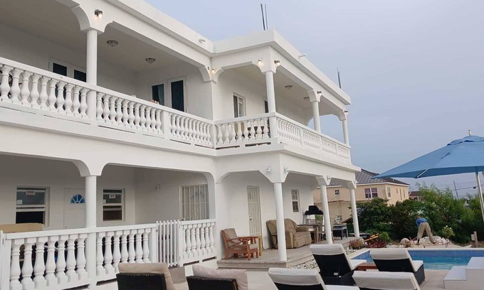 Wheeland Settlement House | Condo with ocean view, private balcony & private Jacuzzi (unit 3)