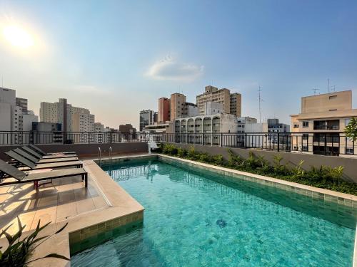 Vila Buarque House | Condominium with pool next to Buenos Aires Park
