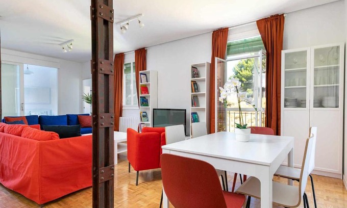 Jeronimos Apartment | Confortable piso 3 habitaciones en Retiro Atocha