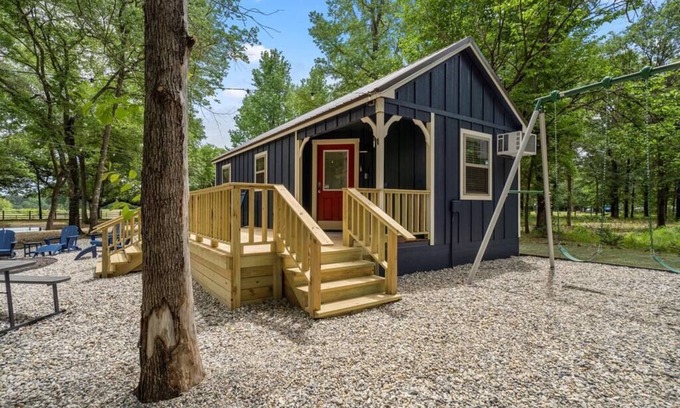 Dogwood House | Connect to Nature by Lake Cypress Springs