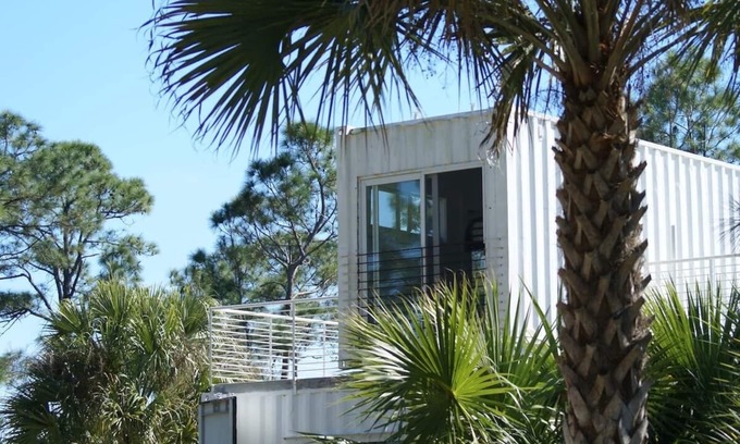 Jupiter Cottage | Connect with Nature at Headwaters Retreat in Jupiter Farms