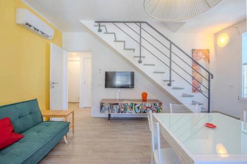 Santa Maria Novella Apartment | Contemporary House in Florence