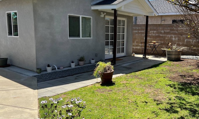 West Torrance Apartment | Contemporary Studio Close to Beach