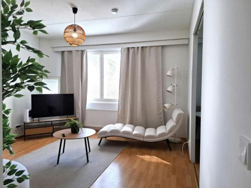 Tapiola Apartment | Convenient Apartment for 2 with Sauna