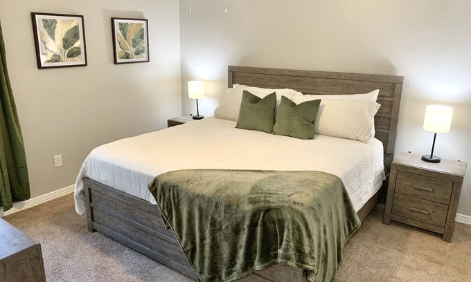Tougaloo House | Convenient & Comfy! Shop & Eat on County Line, Reservoir & Mall