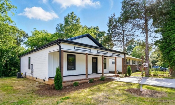 Concord House | Convenient Cozy Concord Retreat Near Charlotte Motor Speedway & Downtown