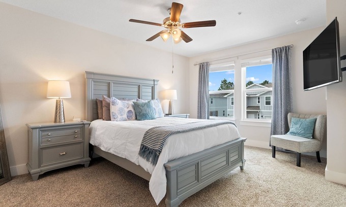 Pine Forest House | Convenient Location with Community Pool