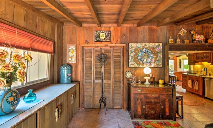 Graton Cottage | Converted Barn in Sebastopol w/Private Patio!