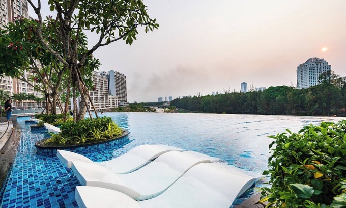 Phu My Hung Apartment | Convinia Luxury The Peak Midtown
