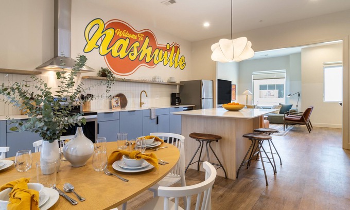 Buena Vista Apartment | Conway A103- AvantStay | Private Balcony in the Heart of Downtown Nashville