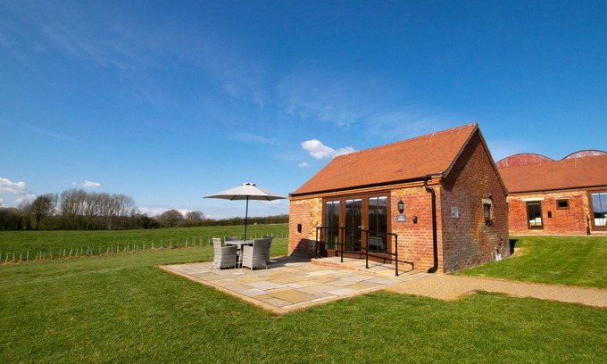 Cranbrook House | Cooks Hopper Hut - One Bedroom House, Sleeps 2
