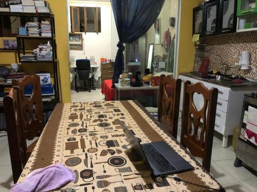 Canudos House | COP 30 suíte com sala e cozinha familiar