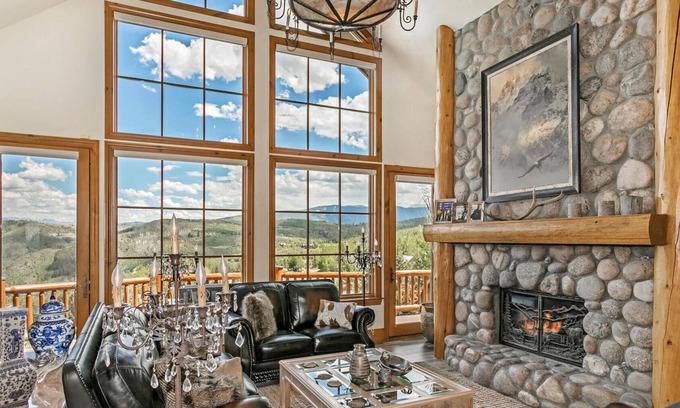 Cordillera House | Cordillera 5 bed home with Amazing views