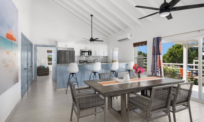 Cockburn Town House | Corktree Villa: 3 BDR