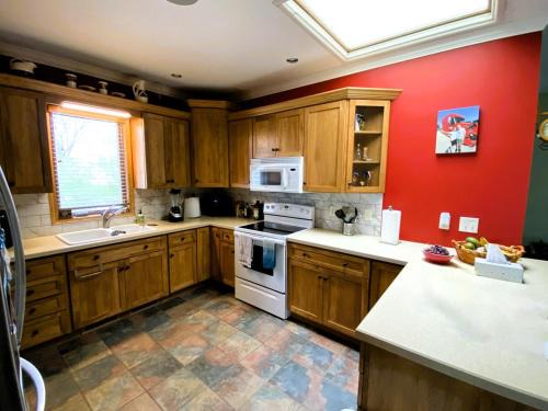 West Okoboji House | Cornerstone Retreat