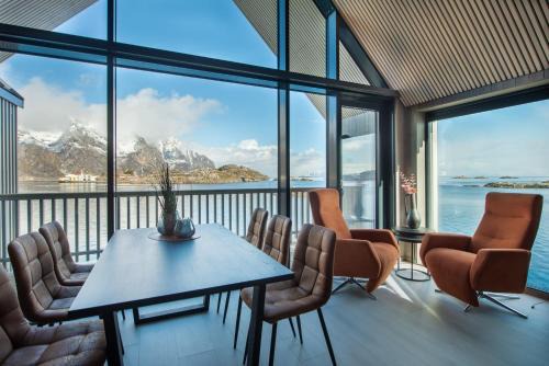 Henningsvaer Apartment | CornerView Apartment Henningsvær
