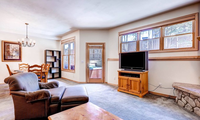 Warrior's Mark Condo | Corral at Breckenridge #103E: Cozy and Close to Town - Private Hot Tub