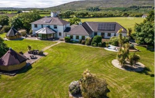 Schull House | Corthna Lodge