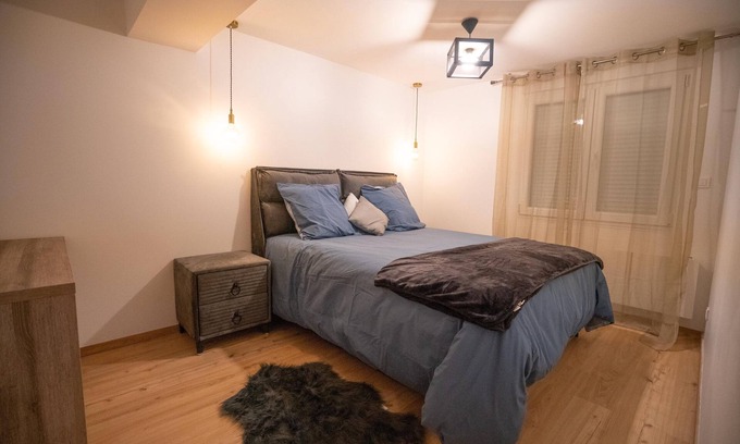 Champigneulles Apartment | Cosalà Appartement Avec spa Privatif Sauna et Jacuzzi à 5 Minutes de Nancy